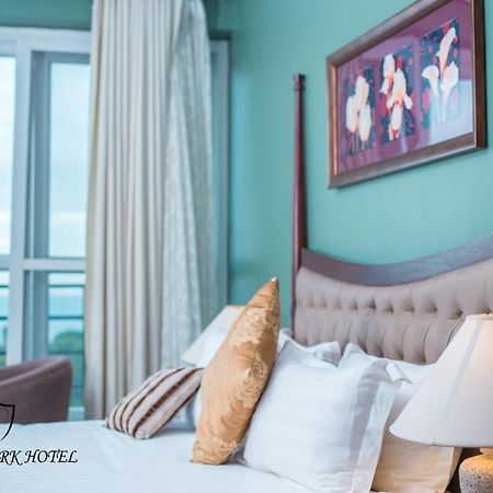 Regency Park Hotel Дар ес Саалам Екстериор снимка