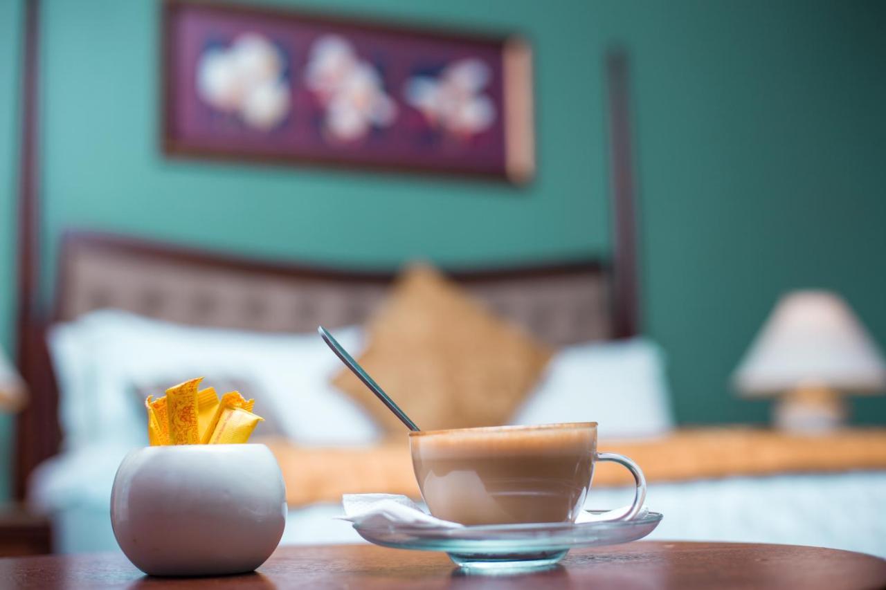 Regency Park Hotel Дар ес Саалам Екстериор снимка
